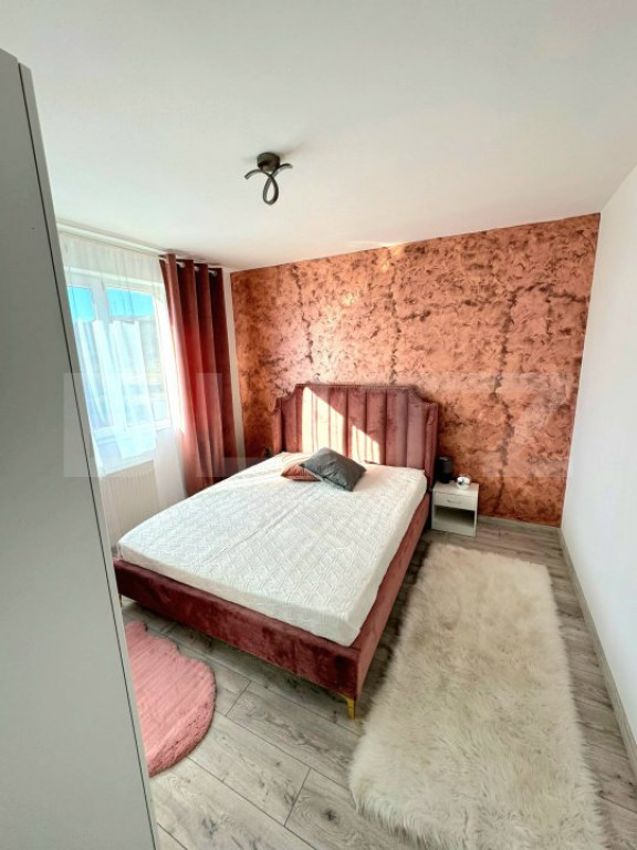 Apartament cu 3 camere, etajul 1, mobilat modern, parcare, T