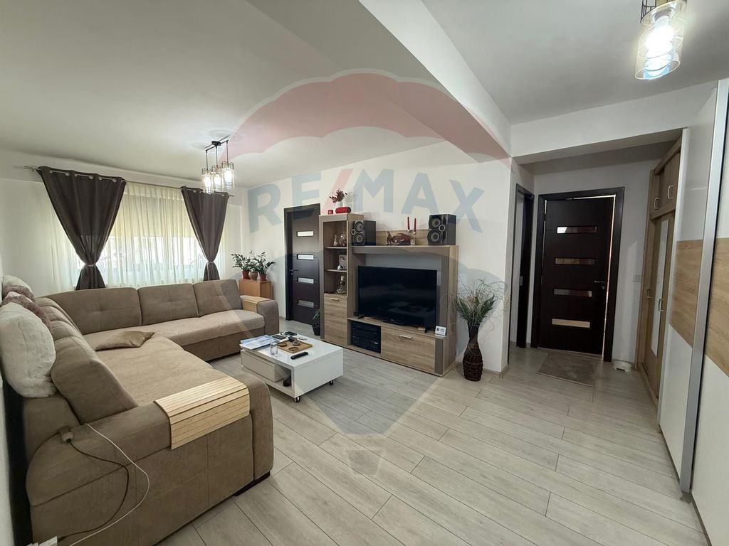 Apartament 3 camere + loc parcare privat cartier Magnolia...