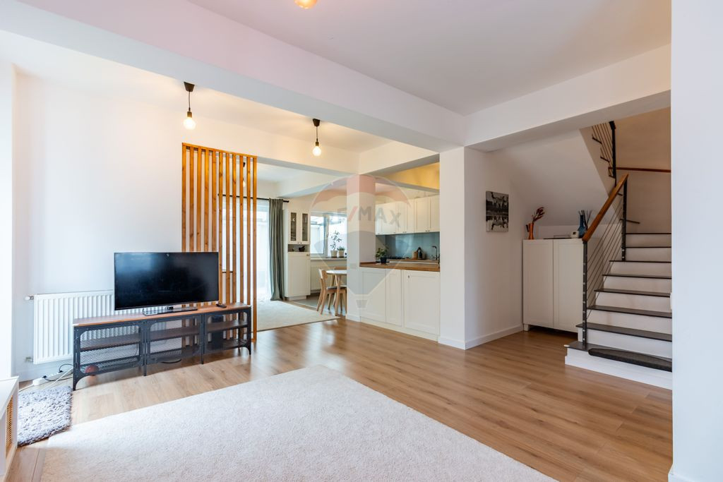 Casă / Vilă in Mogosoaia, adiacent Martha Bibescu