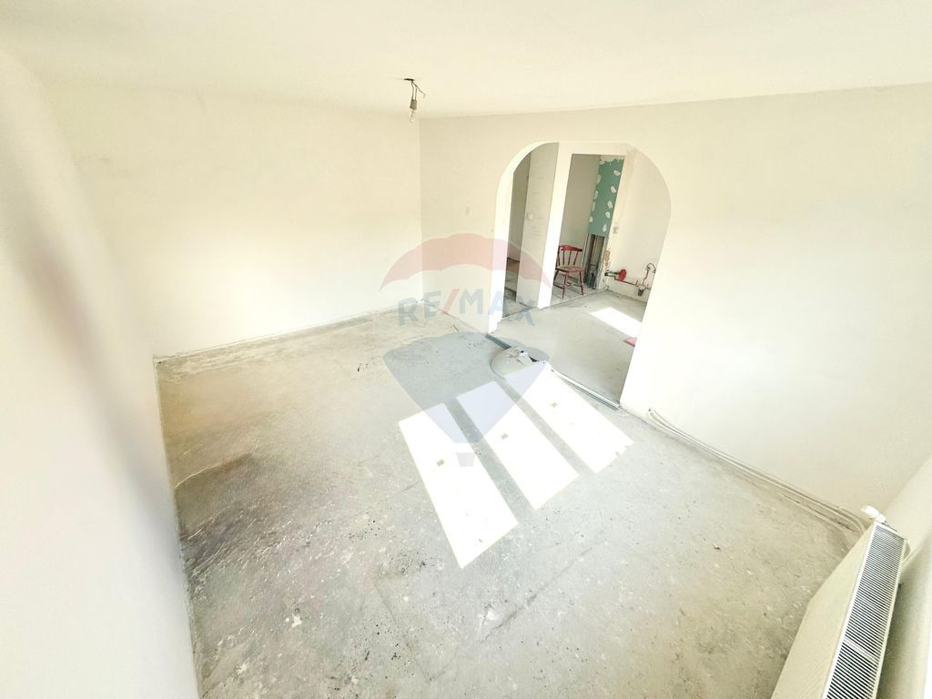 De vânzare apartament cu 3 camere la preț de două came...