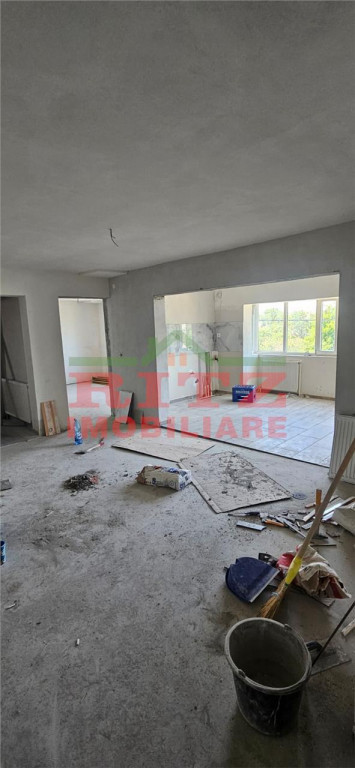 Nou! Ap. 3 cam., S= 75 mp, zona Gara-Caracal!