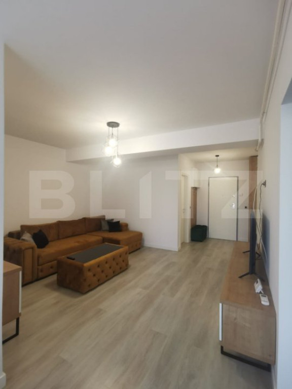 Apartament cu 3 camere, 85 mp, bloc nou, zona Liceului de Ch