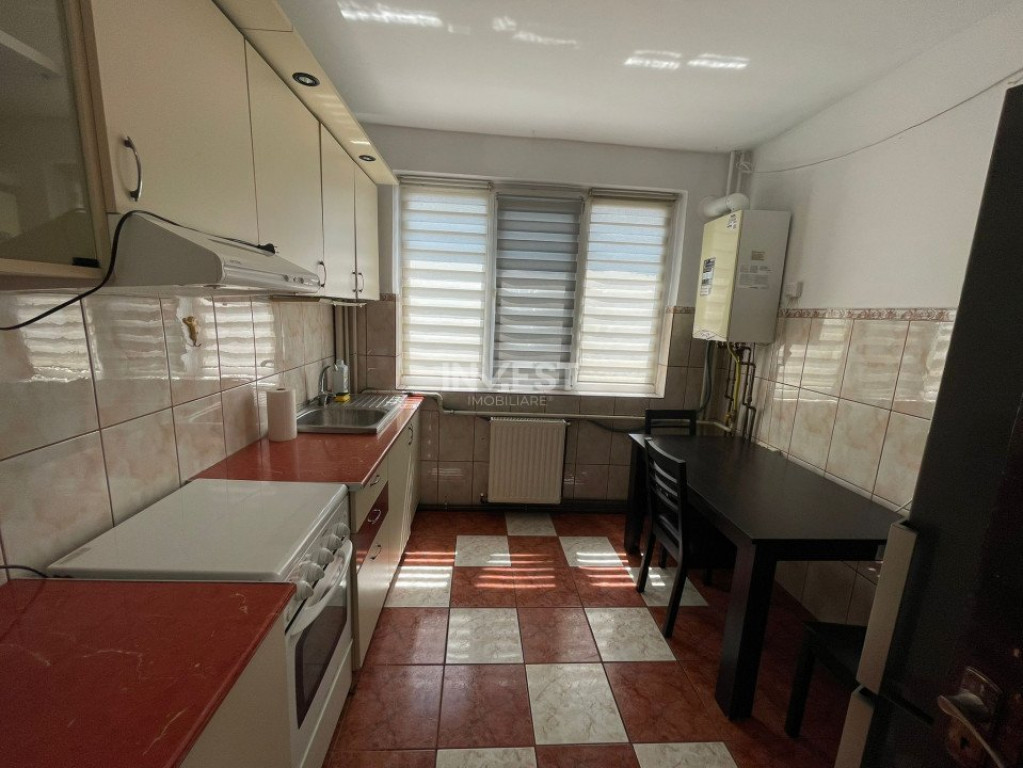 Apartament 3 camere, decomandat, zona Gara - Fostul Billa, I