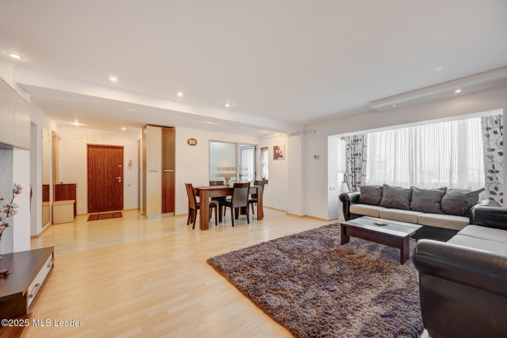 Apartament 3 camere 95 mp in Aviatiei