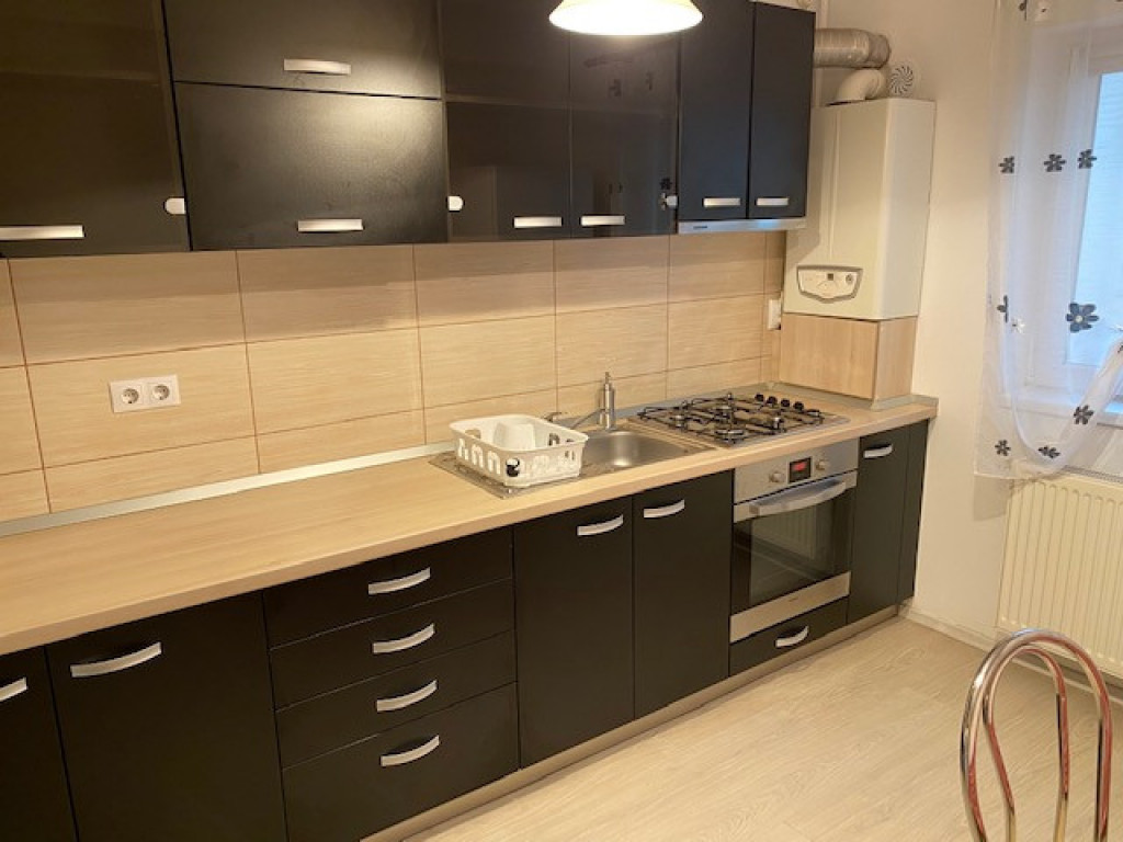 Garsoniera noua cl. cisnadiei spate euroil et 2 cu parcare.