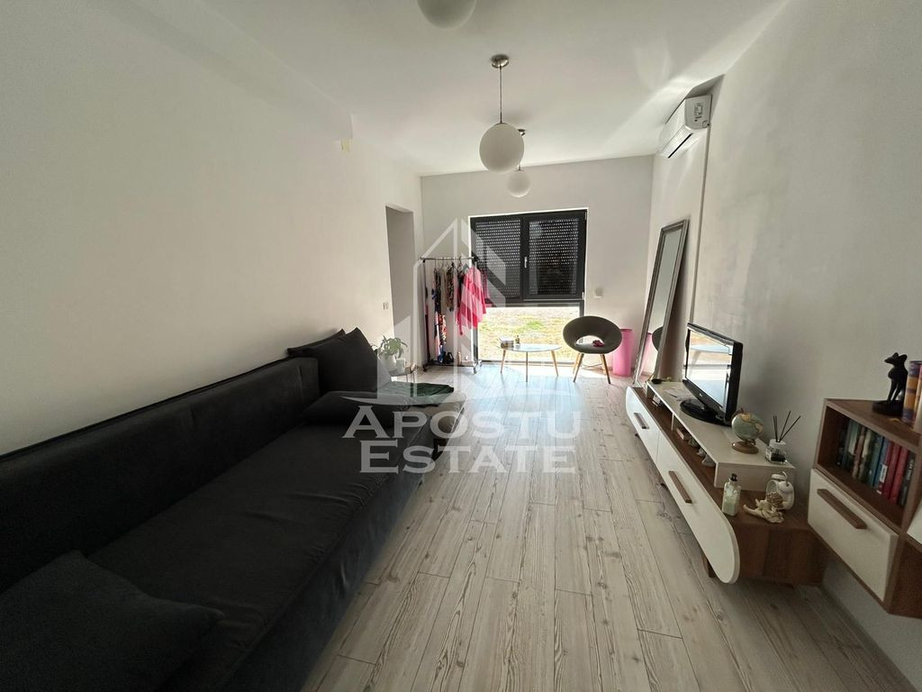 Apartament cu 1 camera, centrala proprie si clima in Dumb...