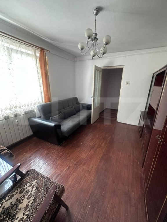 Microapartament cu balcon, 30mp, zona centrala, Radauti