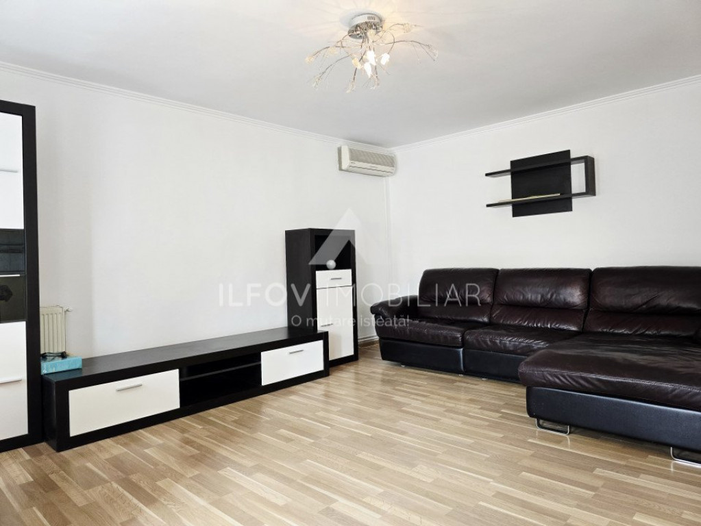 Apartament 4 camere central Otopeni, utilat si mobilat, parc