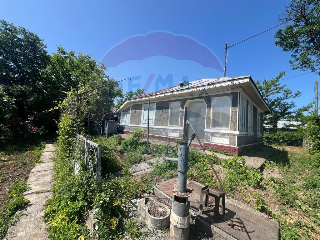 Casă 4 camere Ramniceni