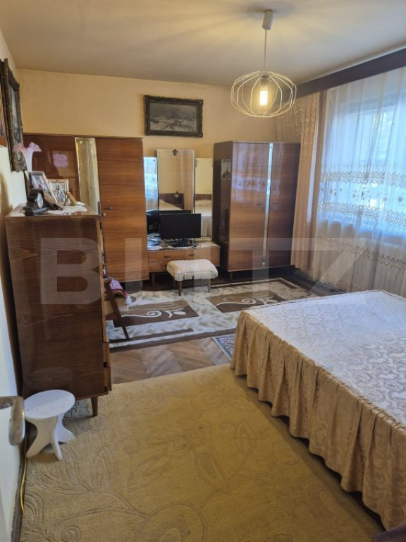 Apartament cu 3 camere, 70 mp, langa liceul Auto