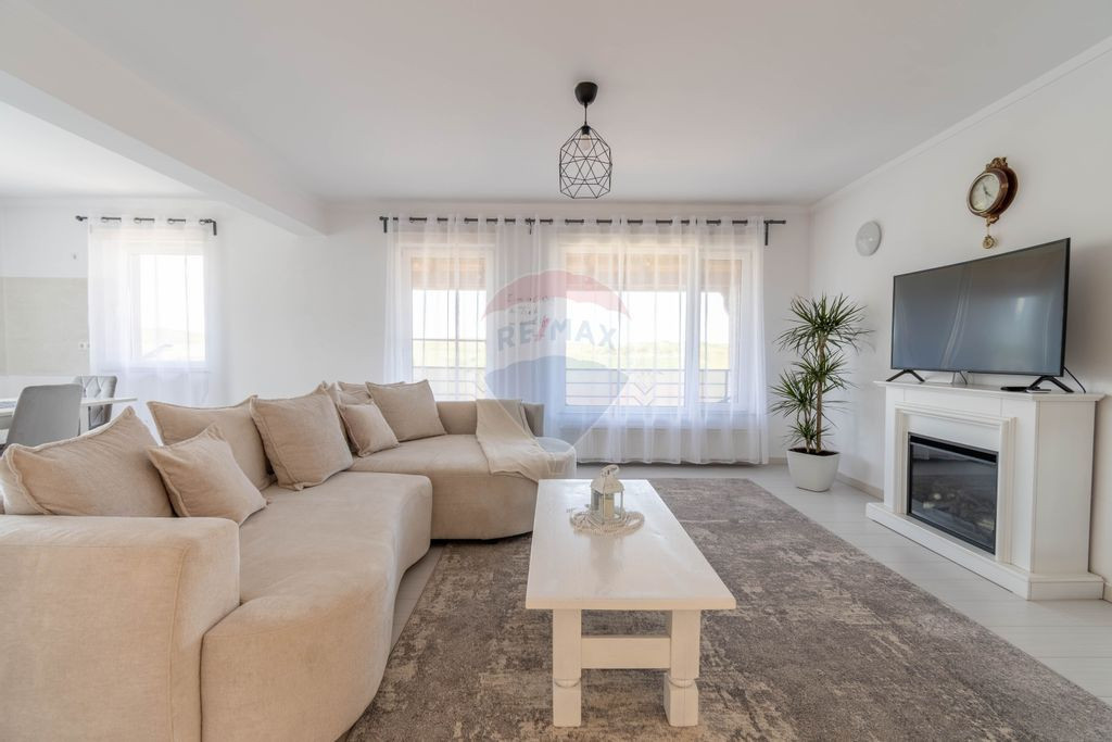 Apartament 4 camere, 71 mp utili, 2 bai, balcon – Grigo...