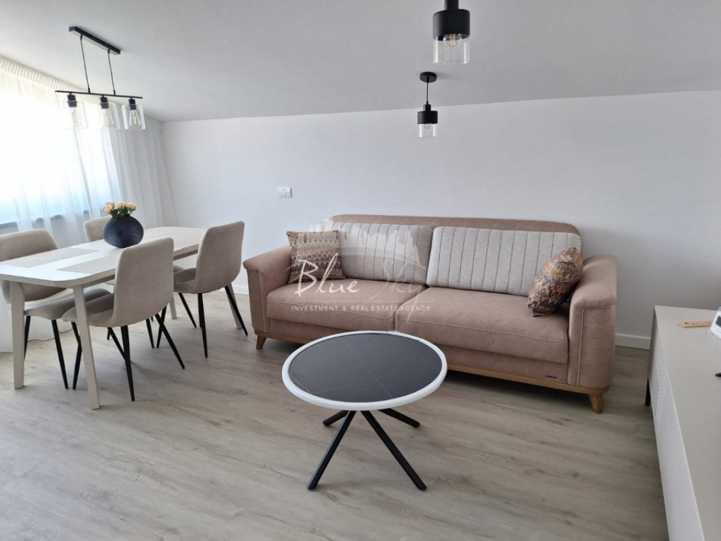 Apartament cu 3 camere în Centrul Vechi