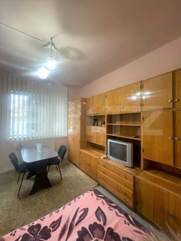 Garsoniera decomandata, 22 mp, zona strazii Traian