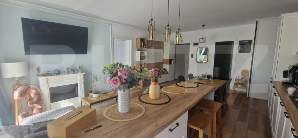 Apartament 3 camere, zona suberba, Teilor