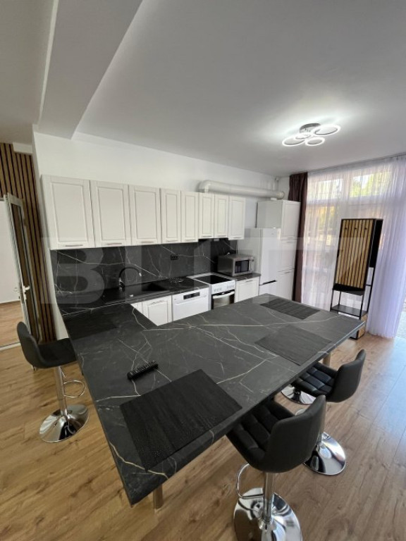 Apartament 2 camere, semidecomandate, lux, 60mp, zona Platin