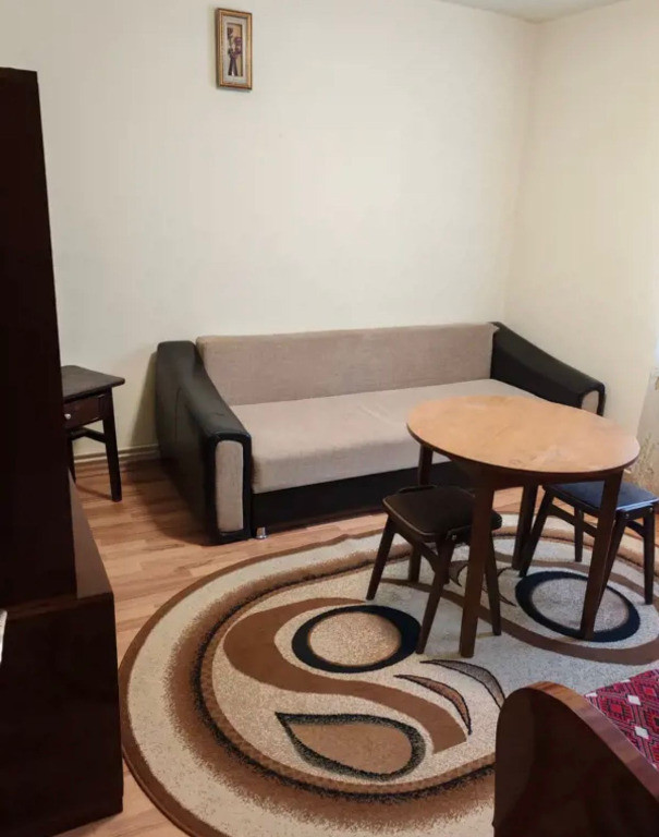 Apartament 2 camere, decomandat - zona Bartolomeu