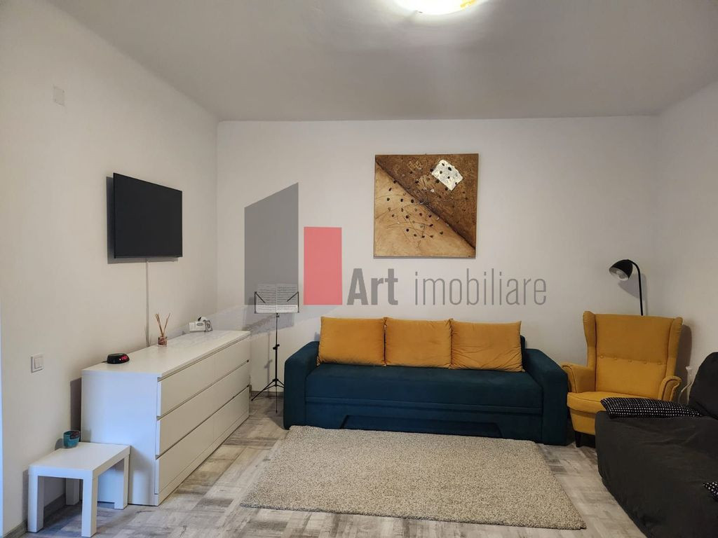 Apartamentul "AMIGABLE" , et. 2 in vila
