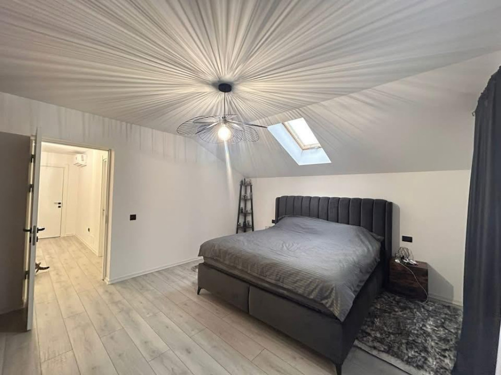 Casă tip duplex P+1 | 124 mp utili | Teren 200 mp |Mobilată și utilata