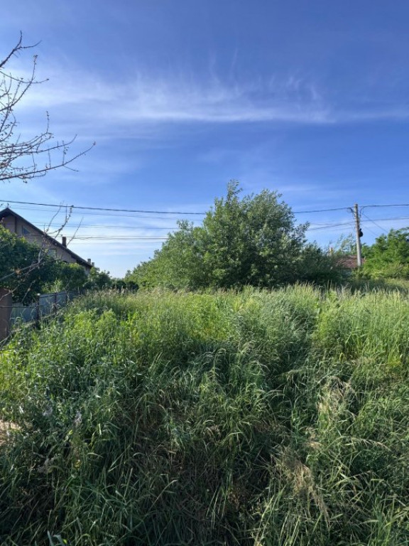 Teren intravilan, oportunitate de investitie! 5478 mp, oras