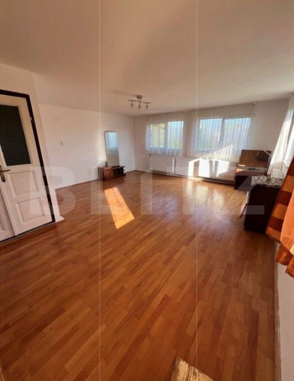 Spatiu de birouri, 280 mp, la vila, garaj, zona Piata 1 Mai