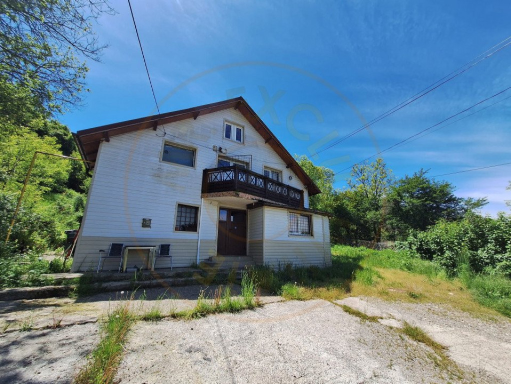 Casa Valea Ursului pentru azil de batrani, sau after school