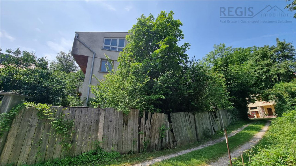 Vila de 7 camere intr-o zona preferentiala a Brasovulului