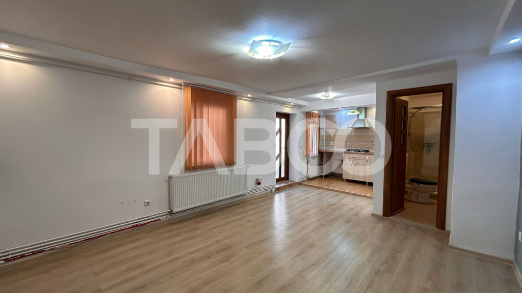 Spatiu de birou de inchiriat 48 mpu loc de parcare privat in