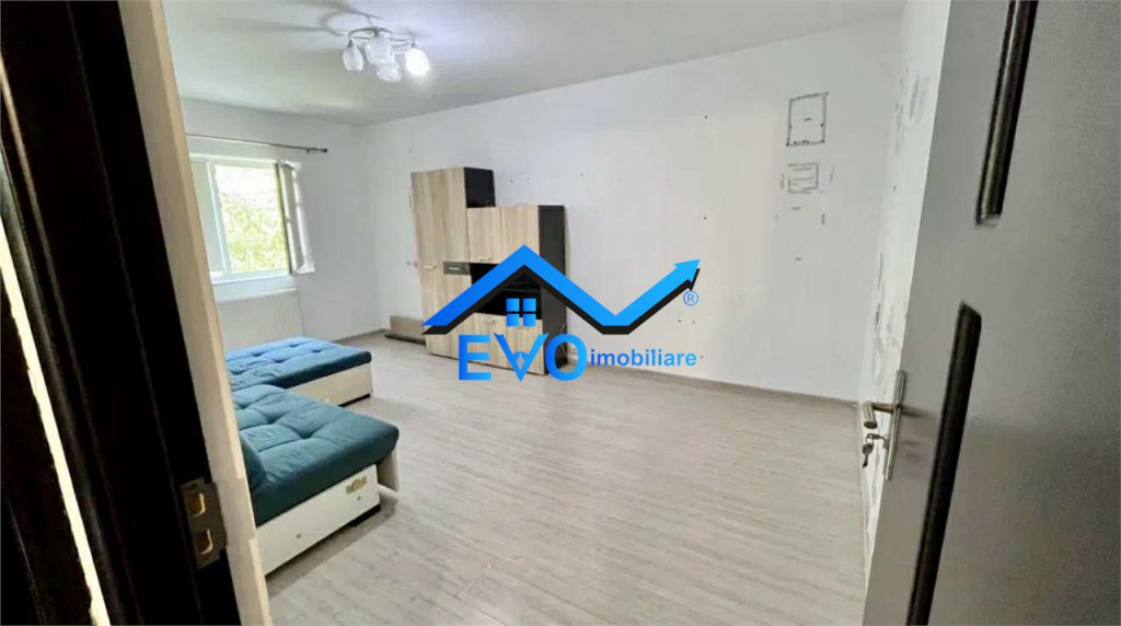 Apartament 2 camere, de , etajul 3 din 4, garaj, Al. T. Necu