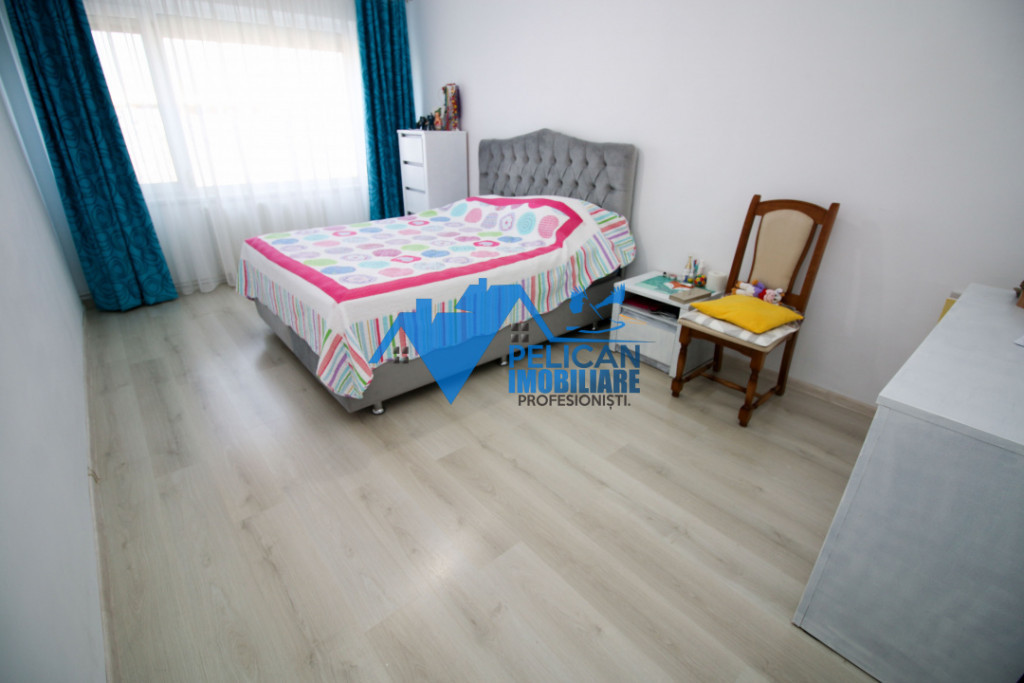 Spitalului, 3 camere, decomandat, renovat modern