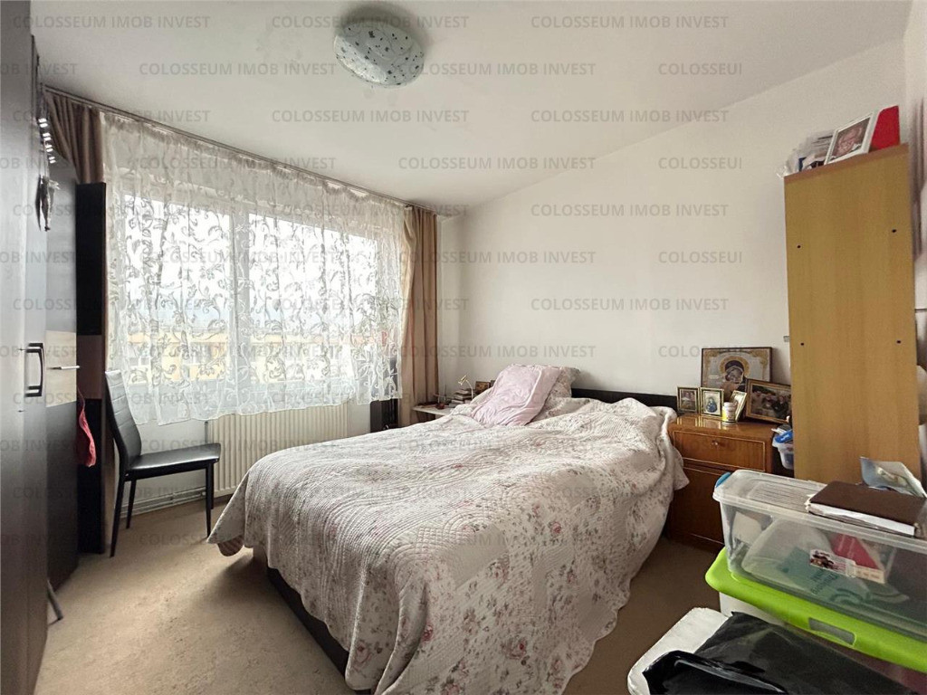 Apartament 4 camere, 2 bai - zona Noua