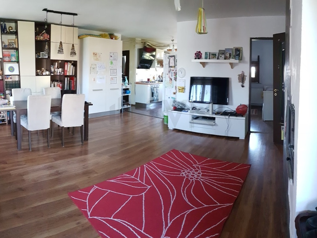Apartament 4 Camere Erou Iancu Nicolae