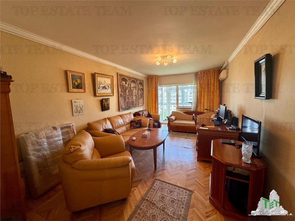 Apartament 2 camere de , BD. UNIRII, spatios