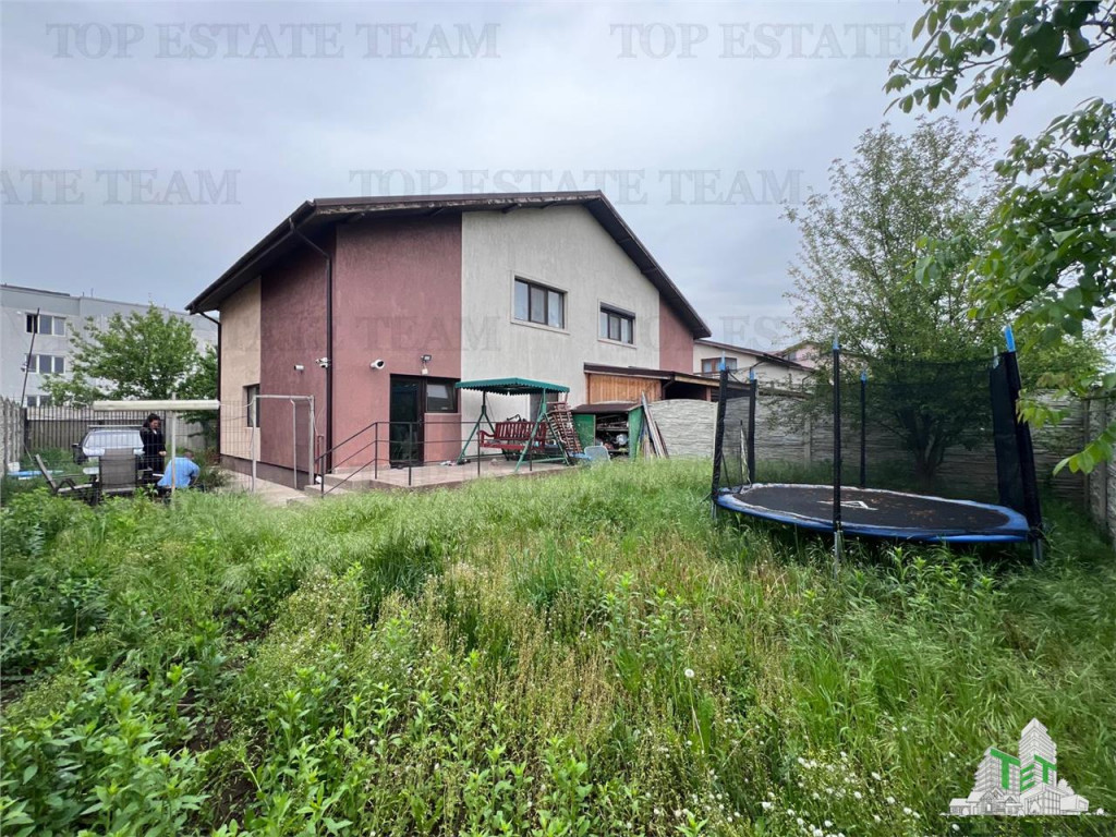 Casa cuplata.curte individuala generoasa, cu 3 camere,2 bai,