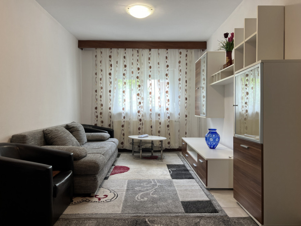 Apartament 2 camere decomandate valea aurie et 1 balcon