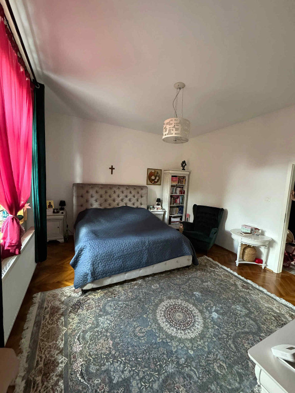 Garsoniera decomandata - zona Centru Civic