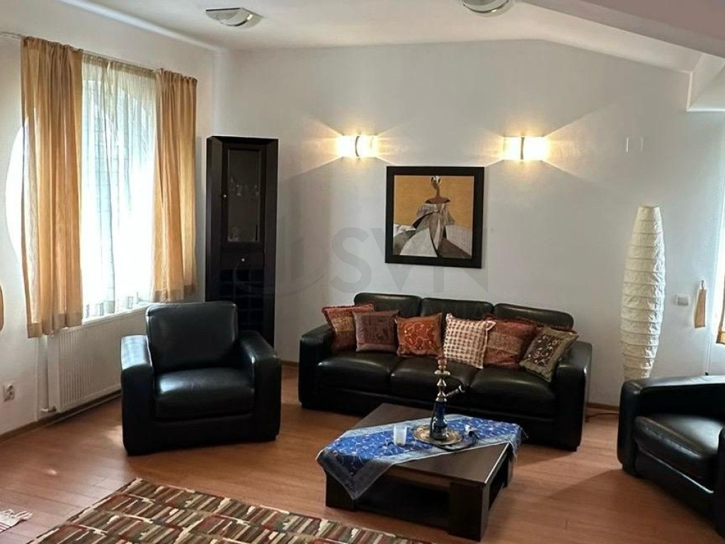 Vila I Iancu Nicolae I Gradina zoologica