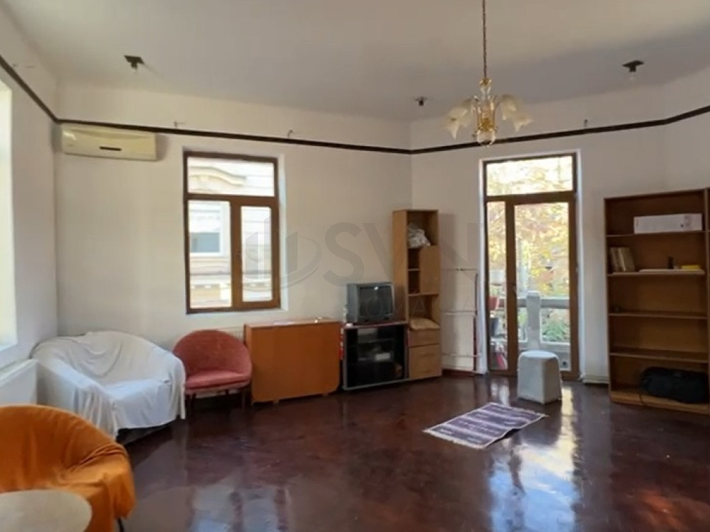 Apartament 2 camere si subsol - Universitate