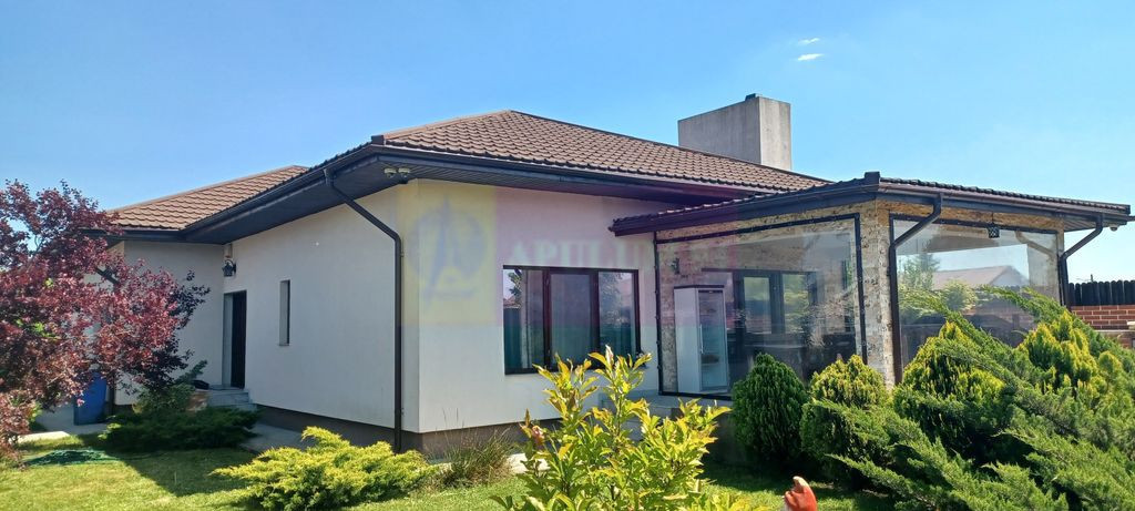 Săbăreni, casă 160 mp utili, structură, finisaje cali...