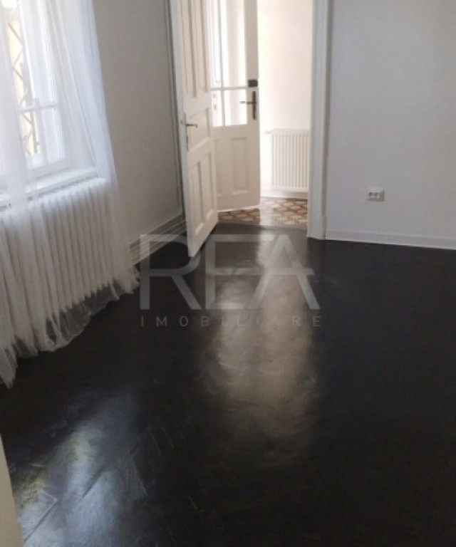 Casă de 3 camere | zona Dorobanti Capitale | pretabil Birou