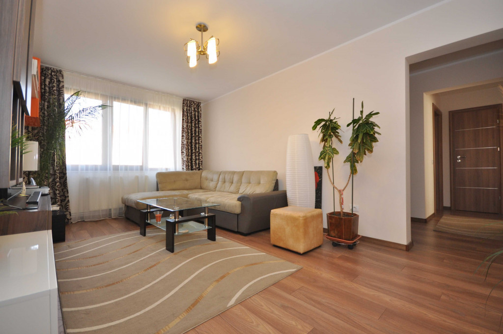 Apartament 3 camere lux Centrul Civic