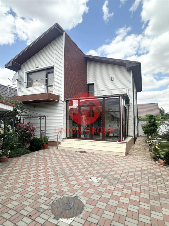 Casa Ideala Pentru Familia Ta - Liniste, Spatiu si Confort i