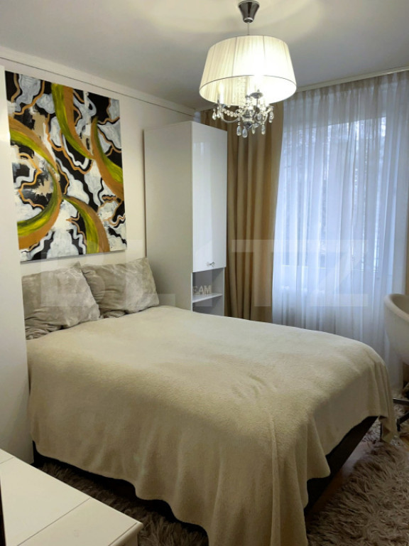 Apartament 4 camere decomandat 83 mp - parcare - Zona Brânc