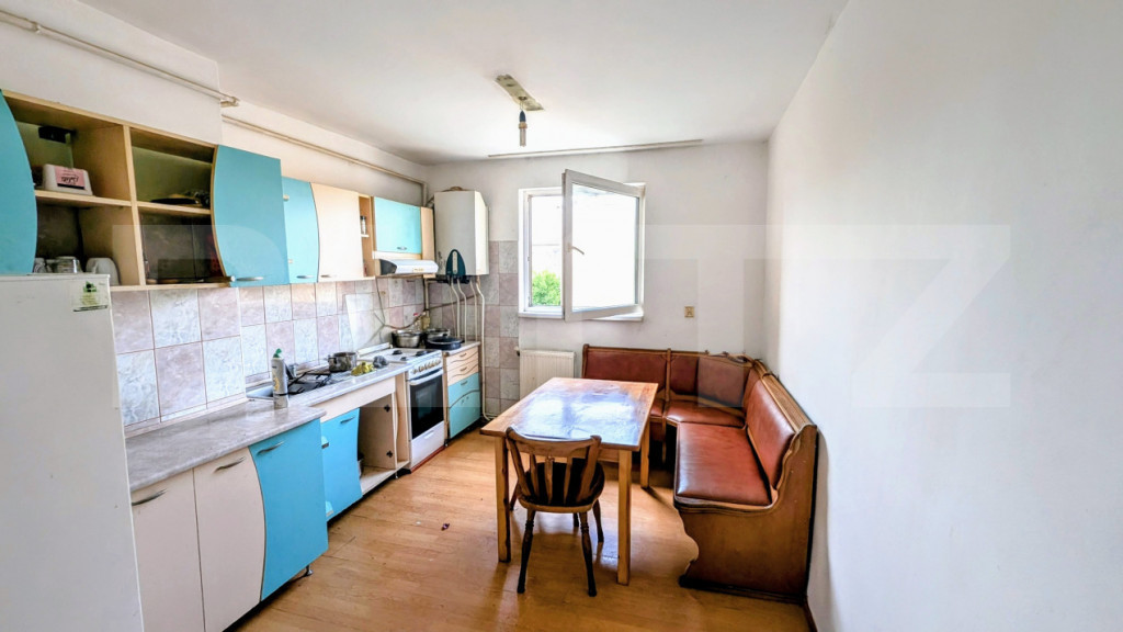 Apartament de vanzare, 3 camere, 65 mp, decomandat, etaj 3,