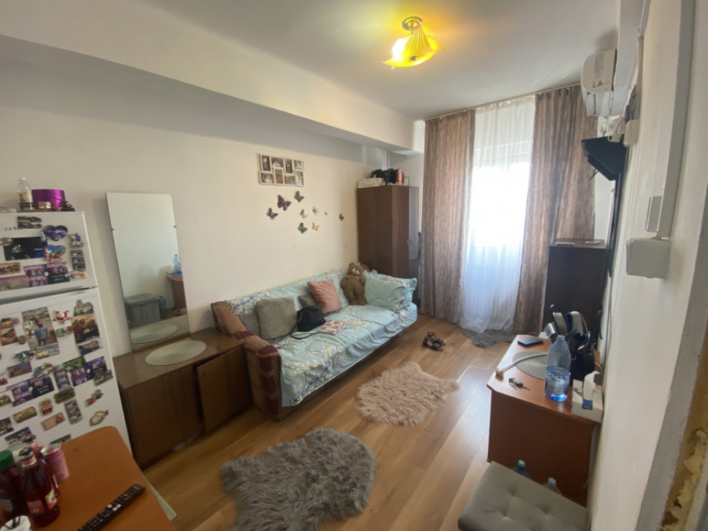 Camera de camin 15 mp, in Valea Rosie, la 24.000 euro