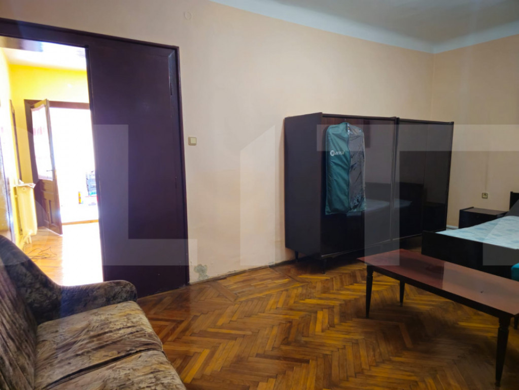 Casa de vanzare, 6 camere, 180 mp, zona Elisabetin