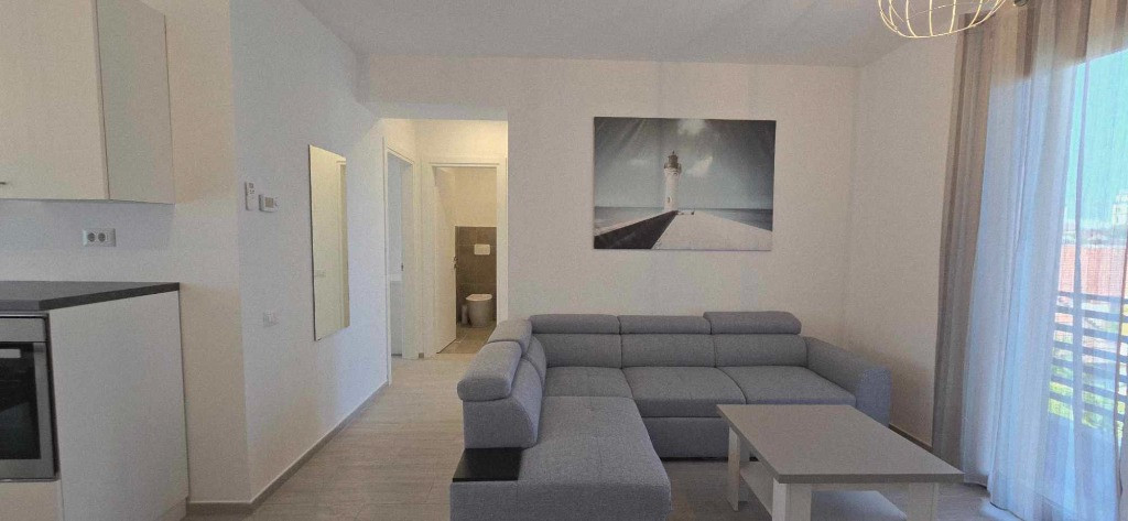 Apartament cu 3 cam. de inchiriat central Cuza Residence