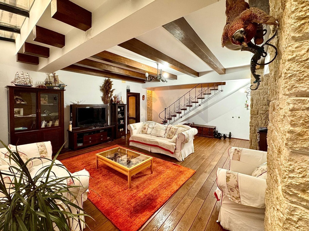 Apartament spatios tip duplex Baneasa I 4 camere I View s...