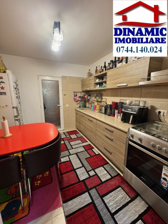 Apartament 4 cam, Str. N. Iorga, 400EUR/lunar