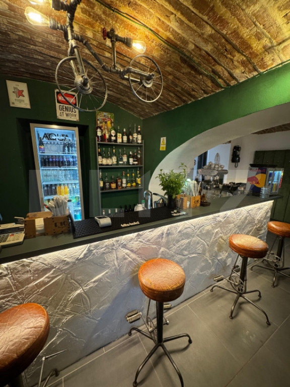 Vânzare afacere – restaurant/bar cu terasă în curte pri