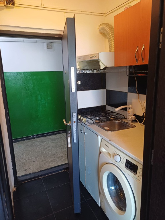 Garsoniera granit -mobilata utilată